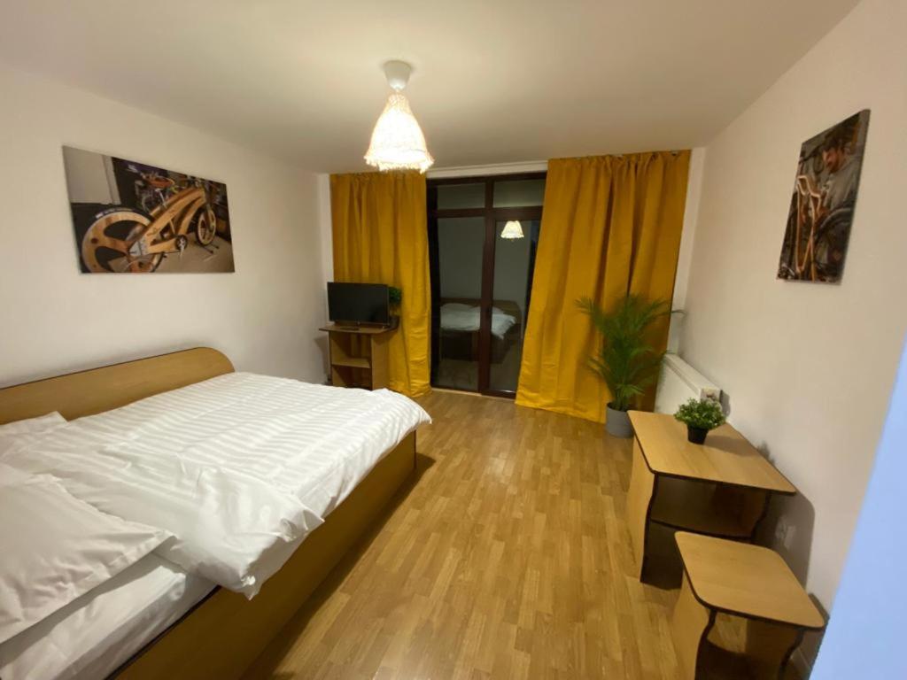 Cameră dublă cu balcon - 3